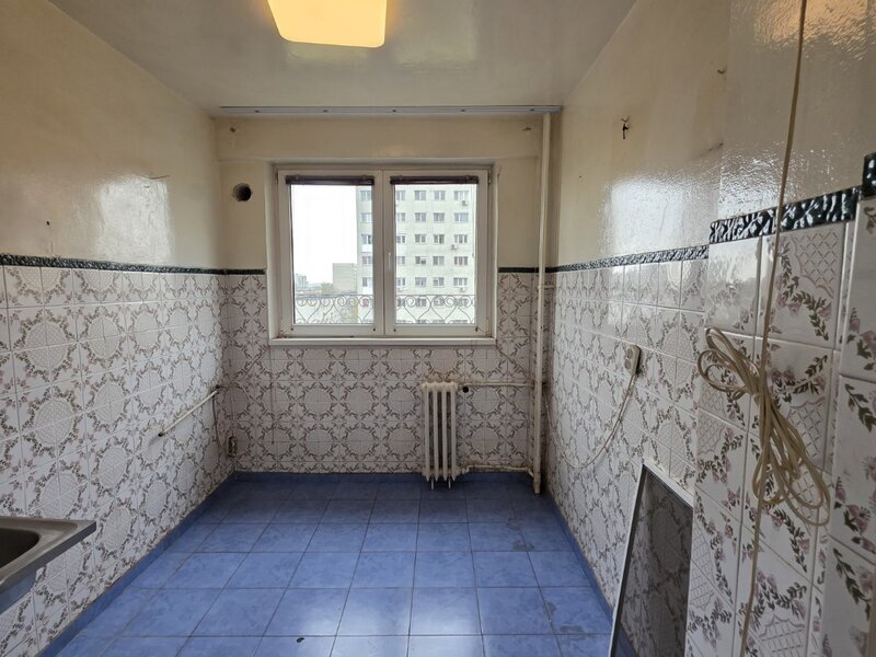 Jean Steriadi, 5 minute metrou 1 Decembrie 1918, bloc reabilitat